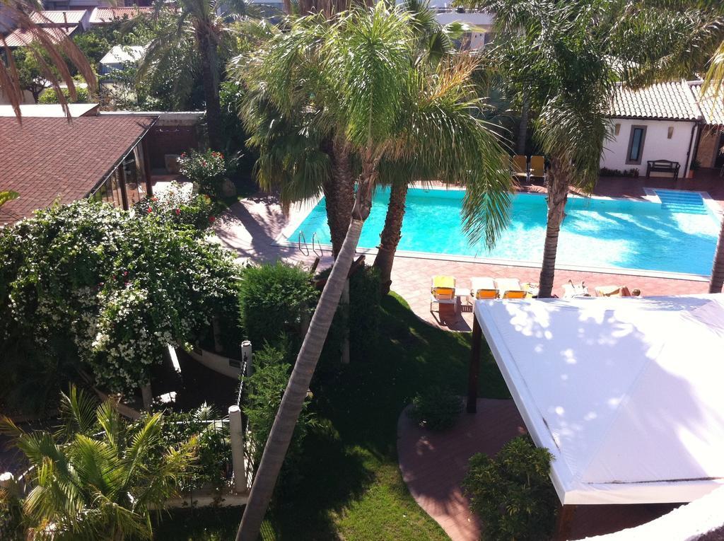 Hotel Redebora Torregrotta ภายนอก รูปภาพ