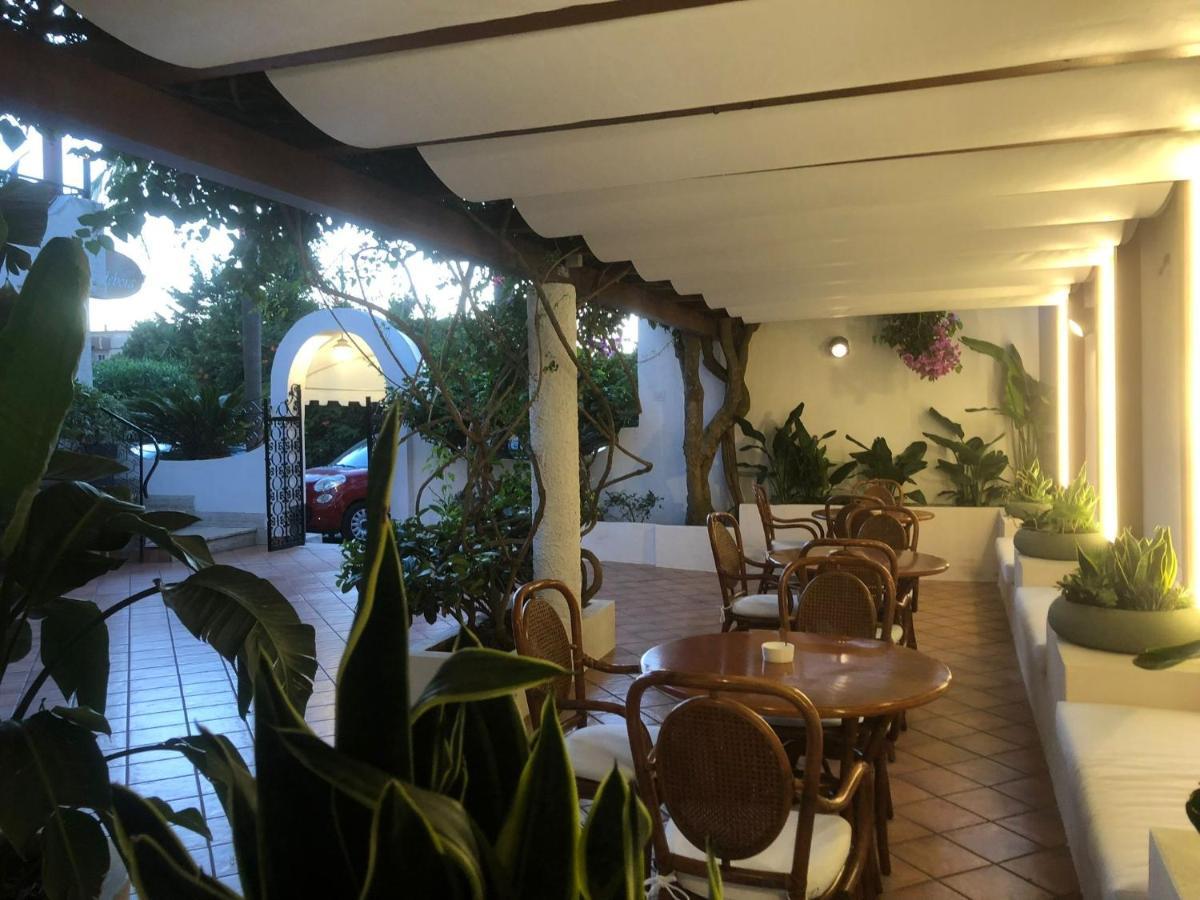 Hotel Redebora Torregrotta ภายนอก รูปภาพ