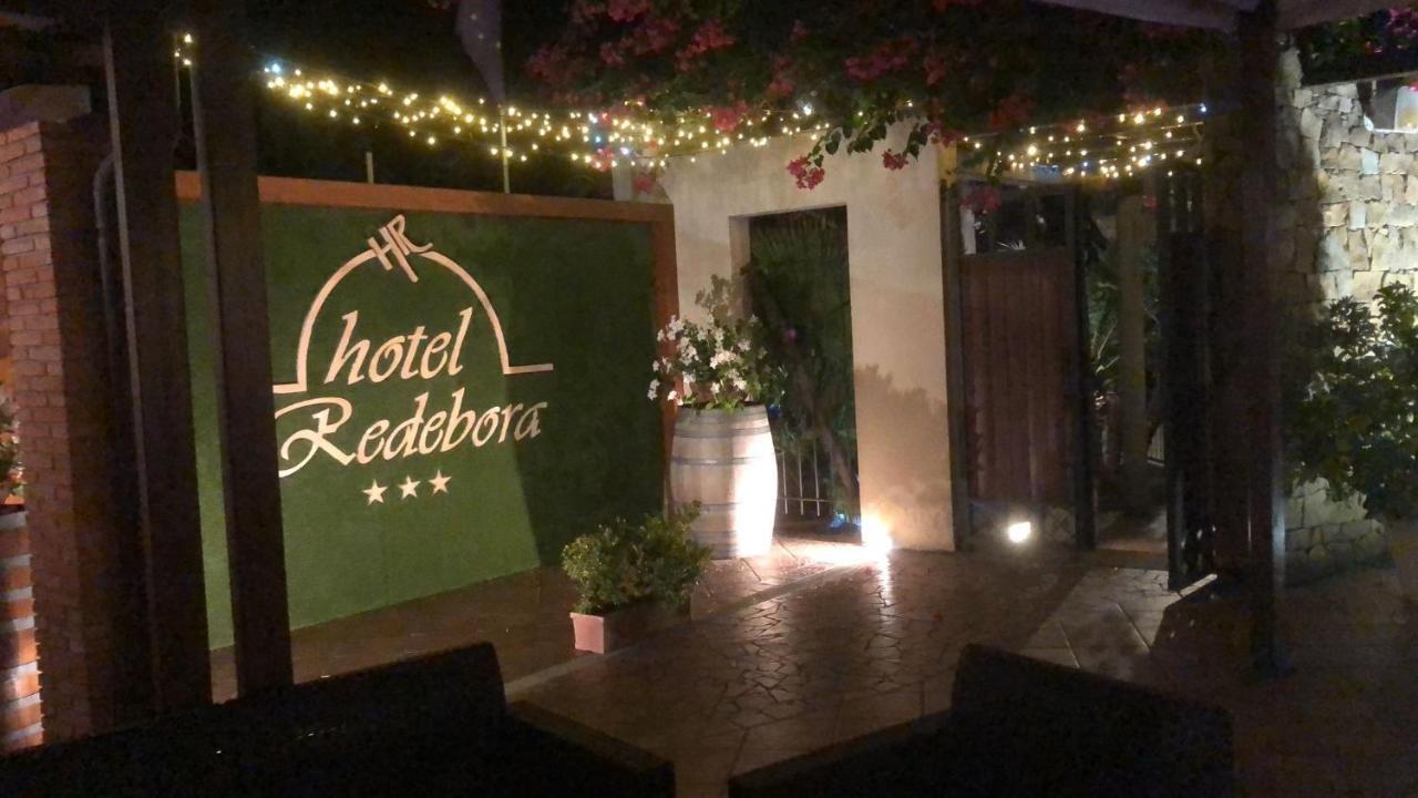 Hotel Redebora Torregrotta ภายนอก รูปภาพ