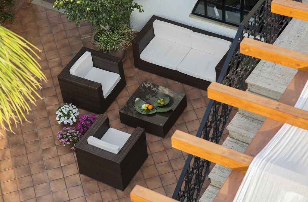 Hotel Redebora Torregrotta ภายนอก รูปภาพ